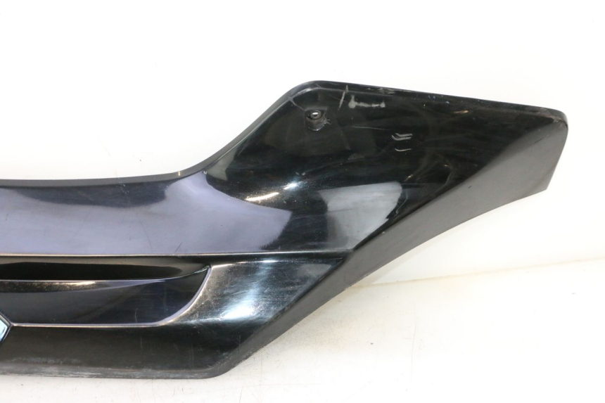 photo de BAJO CARENADO IZQUIERDA SUZUKI BURGMAN EXECUTIVE ABS 650 (2006 - 2012) - Inspección visual detallada