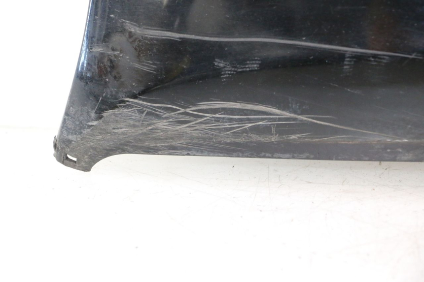 photo de BAJO CARENADO IZQUIERDA SUZUKI BURGMAN EXECUTIVE ABS 650 (2006 - 2012) - Perfil de la pieza de repuesto