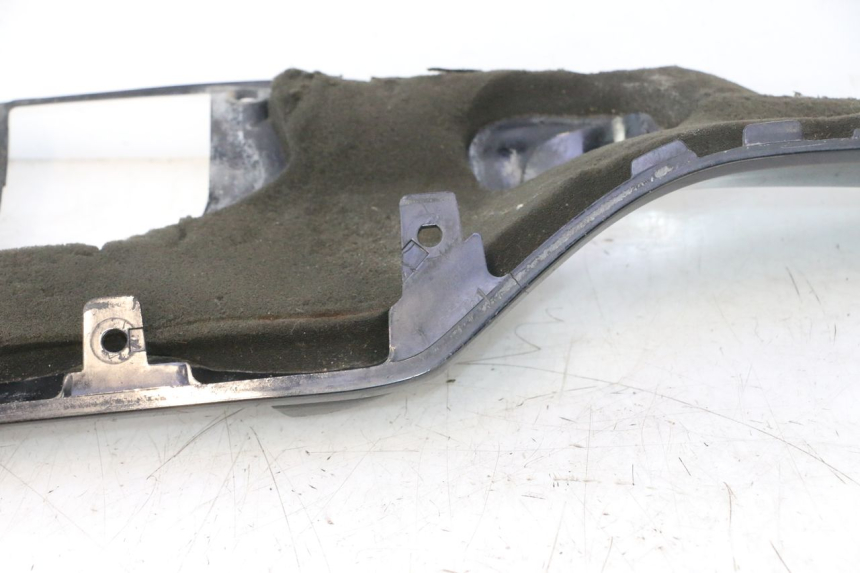 photo de BAJO CARENADO IZQUIERDA SUZUKI BURGMAN EXECUTIVE ABS 650 (2006 - 2012) - Vista general del producto