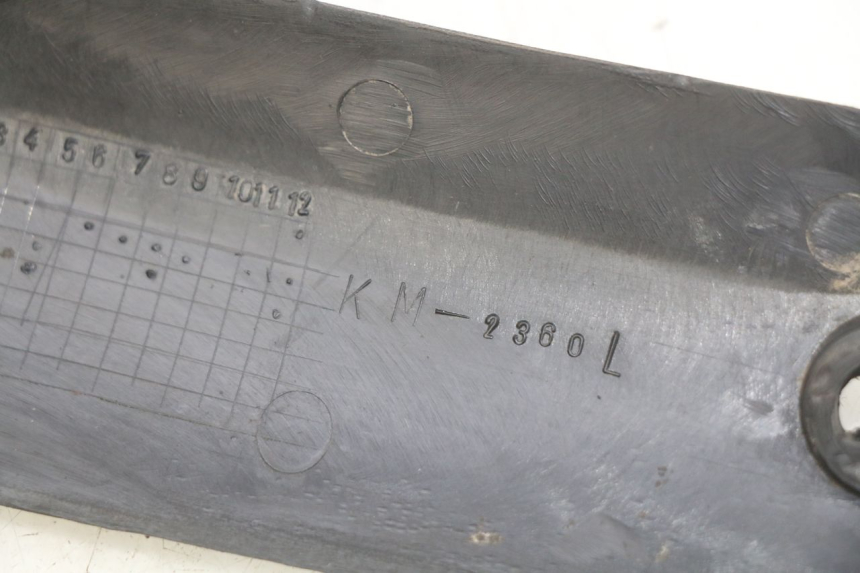 photo de BAJO DE CAJA IZQUIERDA TGB CITY 2 50 (2009 - 2013) - Detalle de la pieza