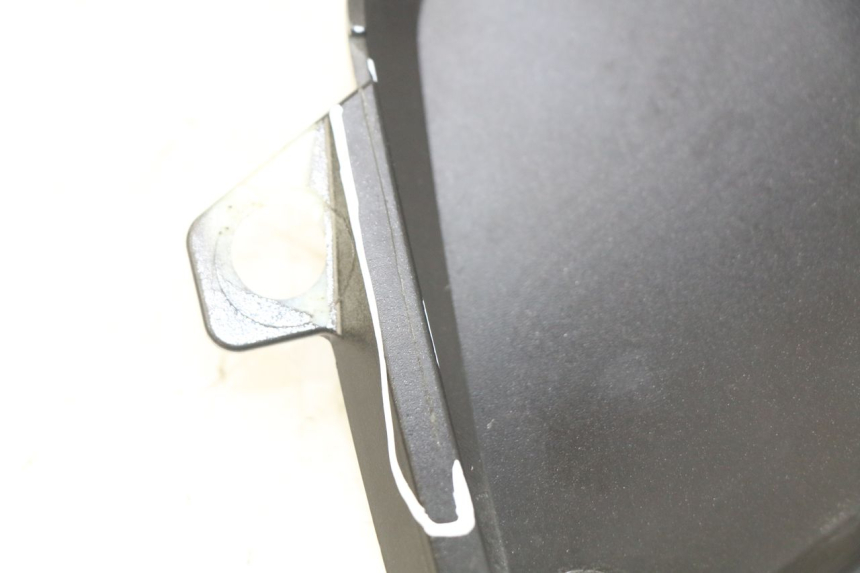 photo de FALDóN IZQUIERDO PEUGEOT CITYSTAR 125 (2011 - 2017) - Estado de la superficie y material