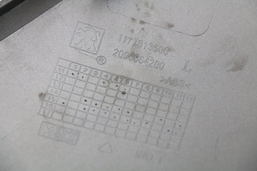 photo de BAJO CARENADO IZQUIERDA PEUGEOT CITYSTAR 50 (2013 - 2017) - Otra vista del artículo