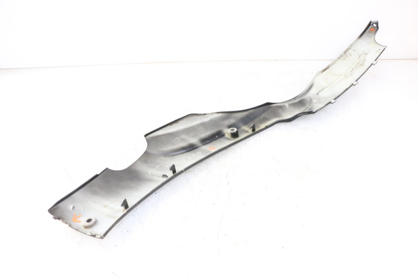photo de BAJO CARENADO IZQUIERDA LONGJIA DIGITA 4T 50 (2019 - 2022) - Estado de la superficie y material