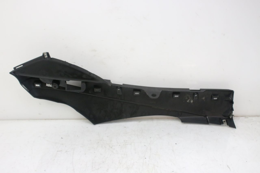 photo de BAJO DE CAJA IZQUIERDA PIAGGIO FLY 4T 50 (2013 - 2017) - Marcados y referencias originales