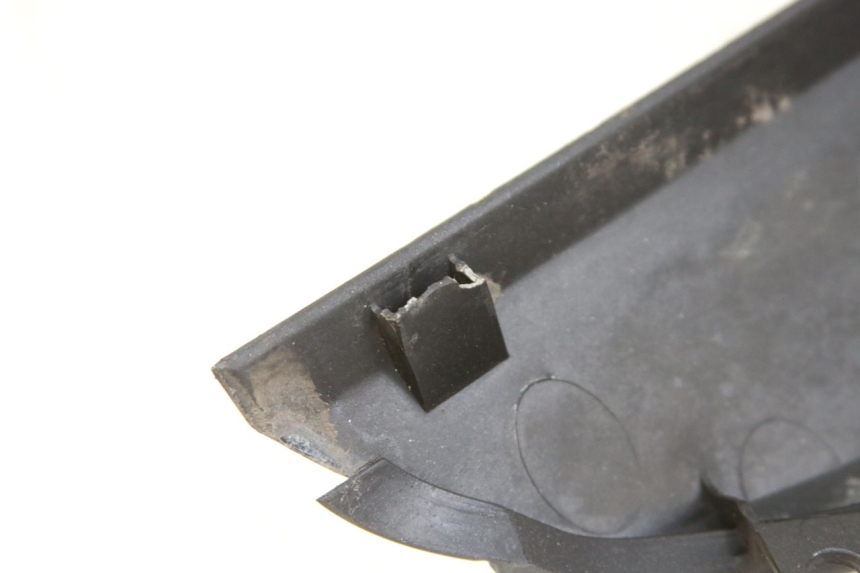 photo de BAJO CARENADO IZQUIERDA HONDA FORZA 125 (2015 - 2016) - Detalle de la pieza