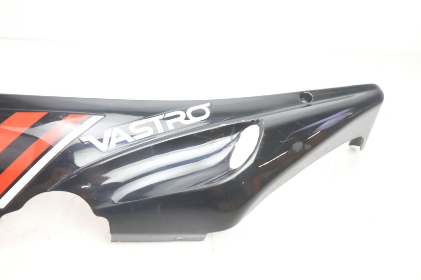 photo de BAJO CARENADO IZQUIERDA VASTRO GP 2T 50 (2013 - 2017) - Zoom estado de uso