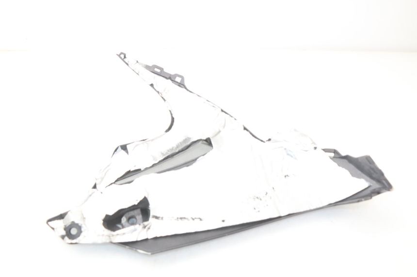 photo de BAJO CARENADO IZQUIERDA SUZUKI GSX-R GSXR 750 (2011 - 2016) - Primer plano técnico