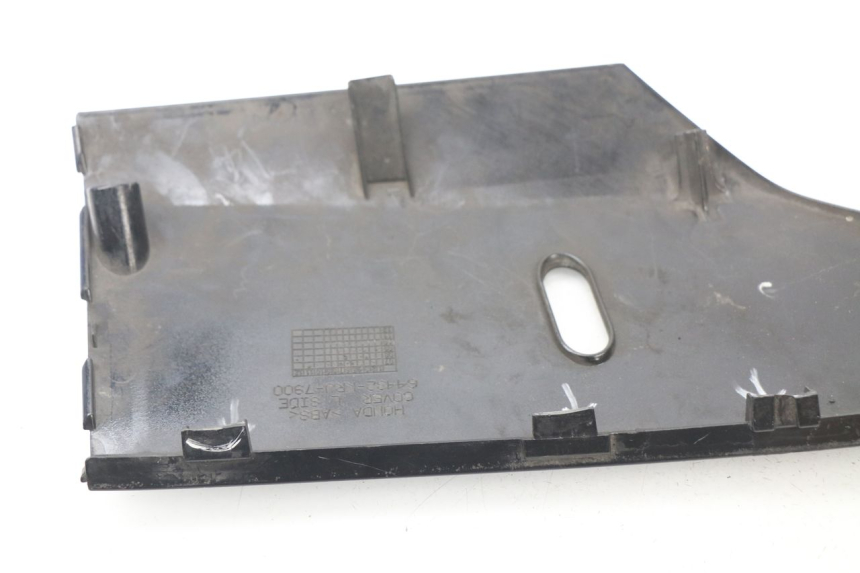 photo de BAJO CARENADO IZQUIERDA HONDA FES S-WING SWING 125 (2007 - 2015) - Otra perspectiva