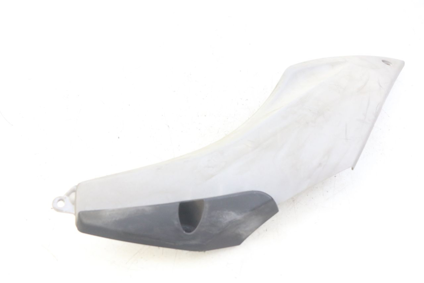 photo de BAJO DE CAJA IZQUIERDA YAMAHA HW XENTER 125 (2011 - 2017) - Detalles de los puntos de fijación