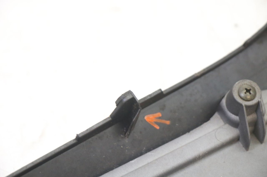 photo de FALDóN IZQUIERDO SYM JET 14 4T 50 (2018 - 2022) - Estado de la superficie y material