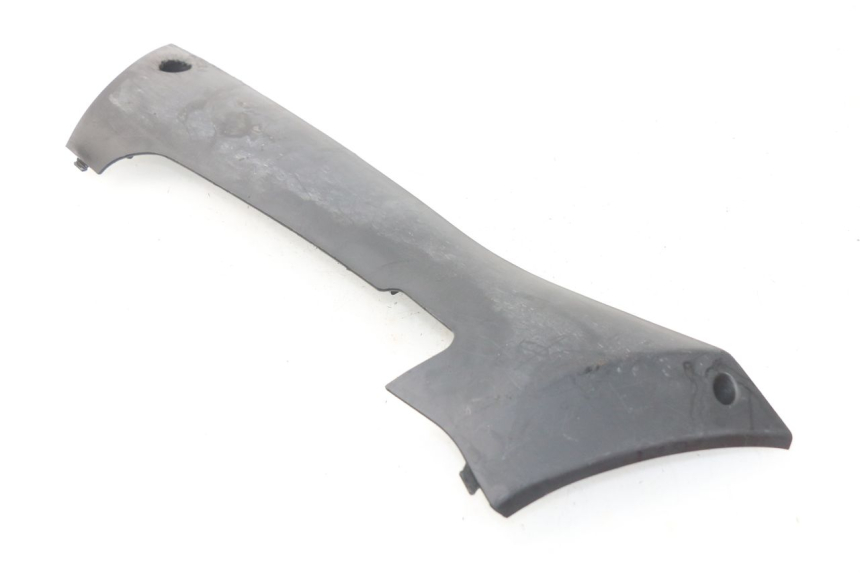 photo de BAJO DE CAJA IZQUIERDA PEUGEOT KISBEE 2T 50 (2010 - 2017) - Zoom estado de uso