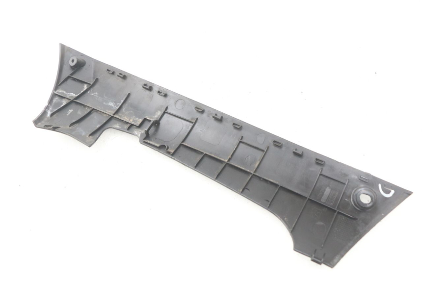 photo de BAJO DE CAJA IZQUIERDA PEUGEOT KISBEE 2T 50 (2010 - 2017) - Otra perspectiva