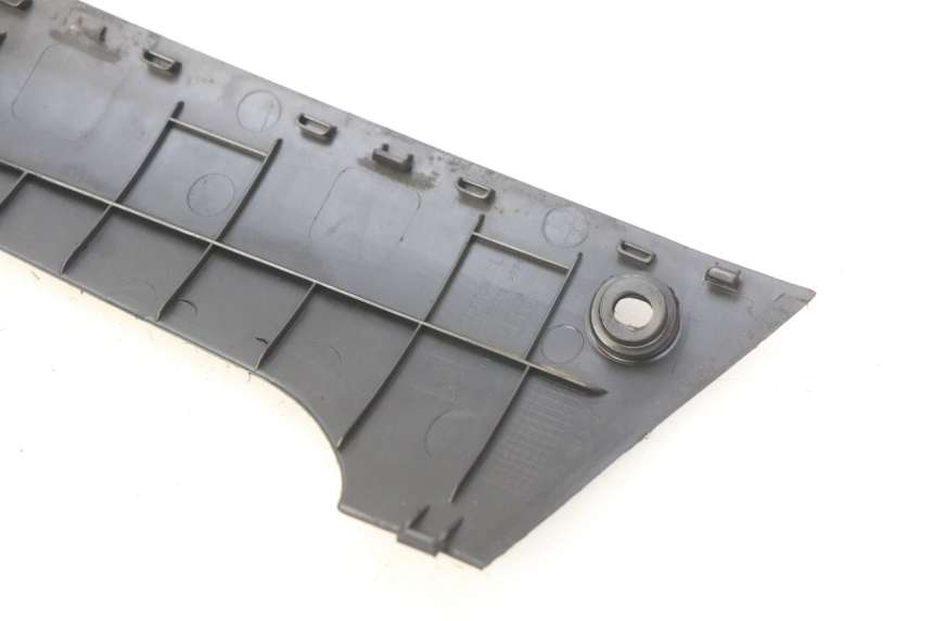 photo de FALDóN IZQUIERDO PEUGEOT KISBEE 4T 50 (2010 - 2017) - Recambio usado revisado