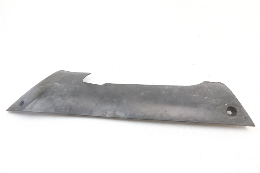 photo de BAJO DE CAJA IZQUIERDA PEUGEOT KISBEE 4T 50 (2018 - 2022) - Detalle de la pieza