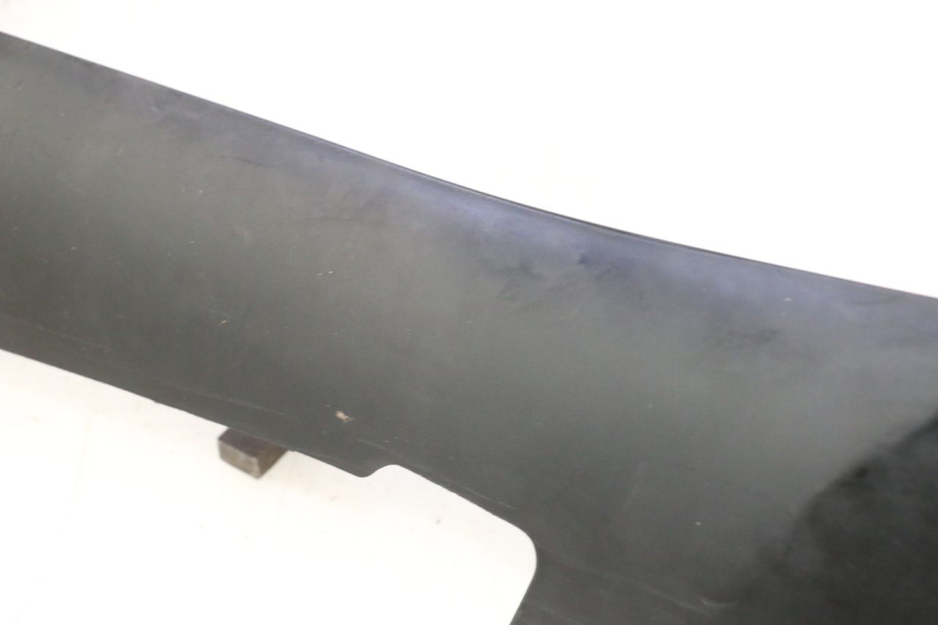 photo de BAJO CARENADO IZQUIERDA PEUGEOT KISBEE 4T 50 (2023 - 2026) - Detalles de los puntos de fijación