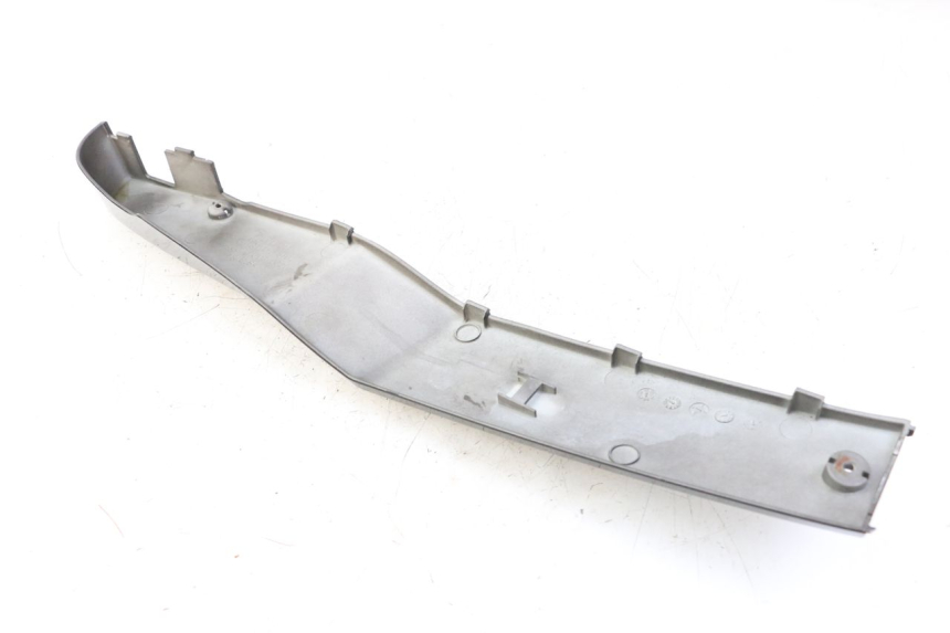 photo de BAJO CARENADO IZQUIERDA KYMCO PEOPLE S 125 (2000 - 2008) - Detalle de la pieza