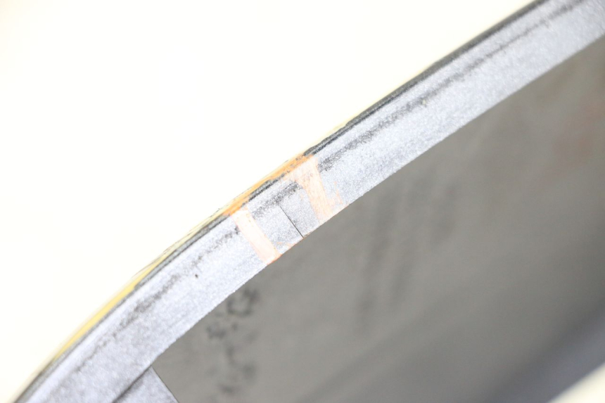 photo de BAJO CARENADO IZQUIERDA KYMCO XCITING 500 (2007 - 2010) - Detalles de los puntos de fijación