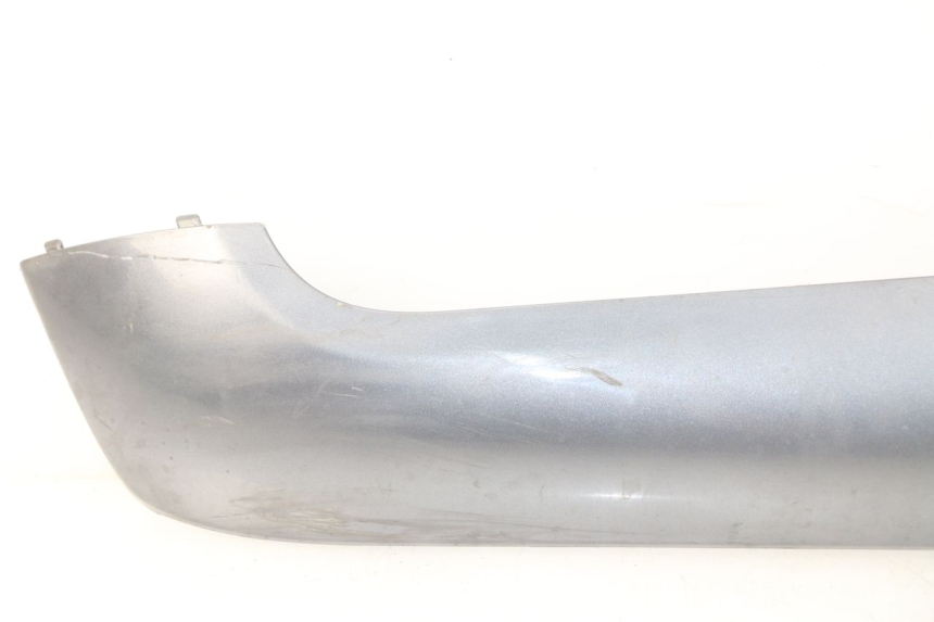 photo de BAJO CARENADO IZQUIERDA KYMCO LIKE 4T 50 (2009 - 2018) - Detalles de los puntos de fijación