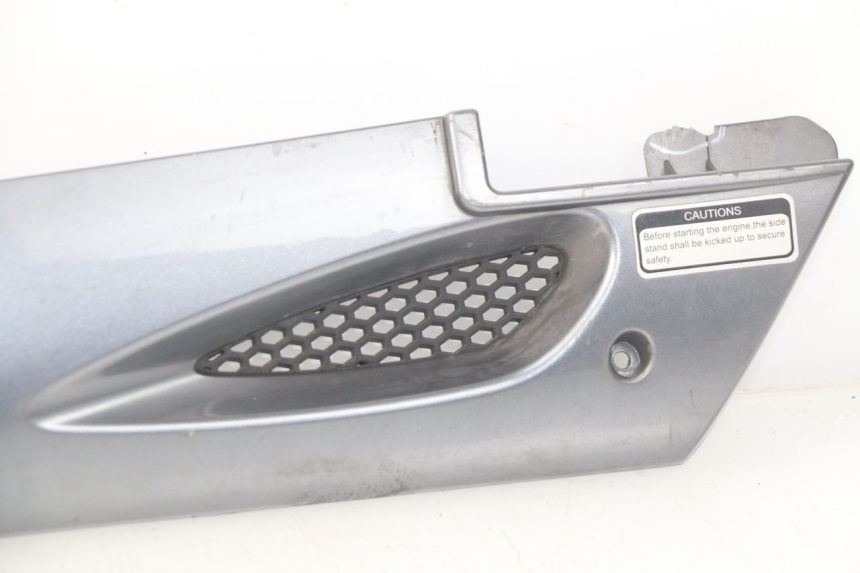 photo de BAJO CARENADO IZQUIERDA KYMCO LIKE 4T 50 (2009 - 2018) - Estado de la superficie y material