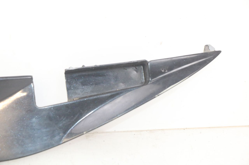 photo de BAJO DE CAJA IZQUIERDA SYM MIO 50 (2011 - 2017) - Marcados y referencias originales