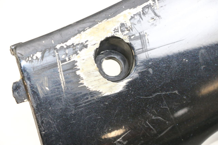 photo de BAJO CARENADO IZQUIERDA SYM MIO 50 (2005 - 2010) - Primer plano técnico