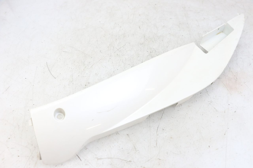 photo de BAJO DE CAJA IZQUIERDA SYM MIO 50 (2011 - 2017) - Vista principal