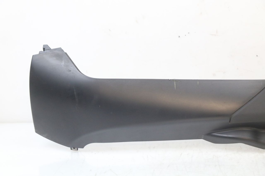 photo de BAJO CARENADO IZQUIERDA PIAGGIO MP3 HPE 350 (2018 - 2020) - Detalle de la pieza