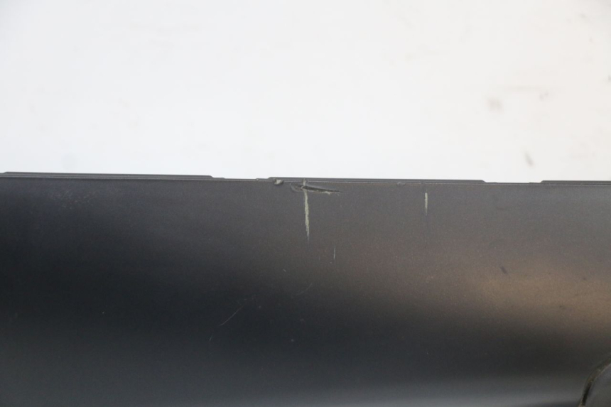 photo de BAJO CARENADO IZQUIERDA PIAGGIO MP3 HPE 350 (2018 - 2020) - Zoom estado de uso