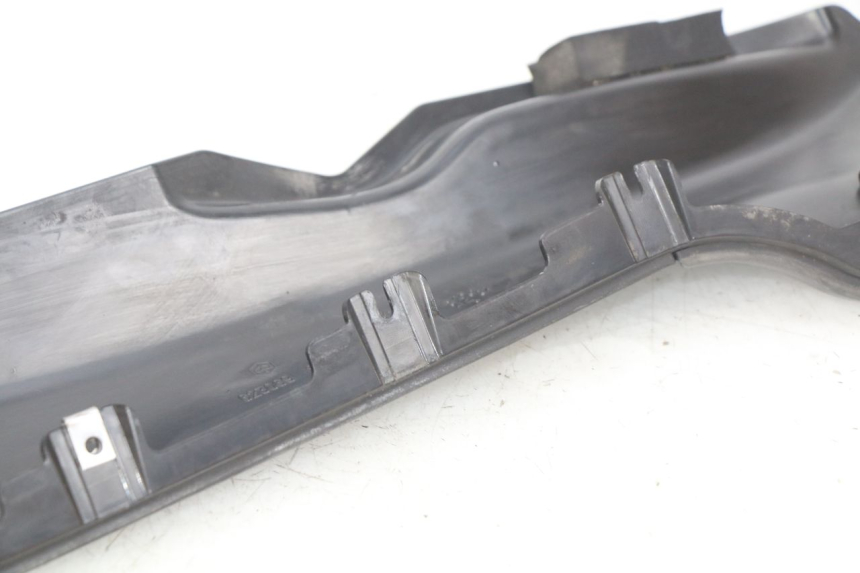 photo de FALDóN IZQUIERDO PIAGGIO MP3 LT 300 (2010 - 2016) - Zoom estado de uso