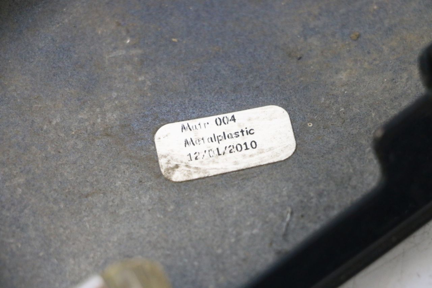 photo de BAJO CARENADO IZQUIERDA PIAGGIO MP3 LT 400 (2007 - 2012) - Zoom estado de uso