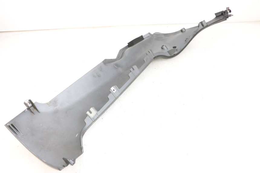 photo de BAJO DE CAJA IZQUIERDA PIAGGIO MP3 500 (2011 - 2015) - Detalle de la pieza