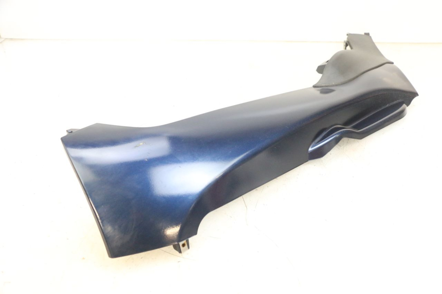 photo de BAJO CARENADO IZQUIERDA PIAGGIO MP3 RL 250 (2006 - 2010) - Otra vista del artículo