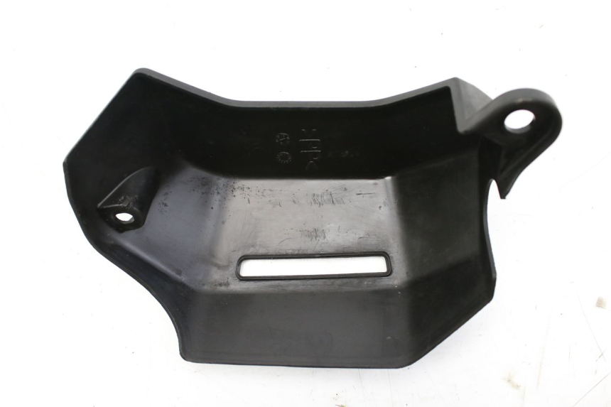 photo de BAJO DE CAJA IZQUIERDA YAMAHA MT-07 MT07 700 (2018 - 2020) - Detalle de la pieza