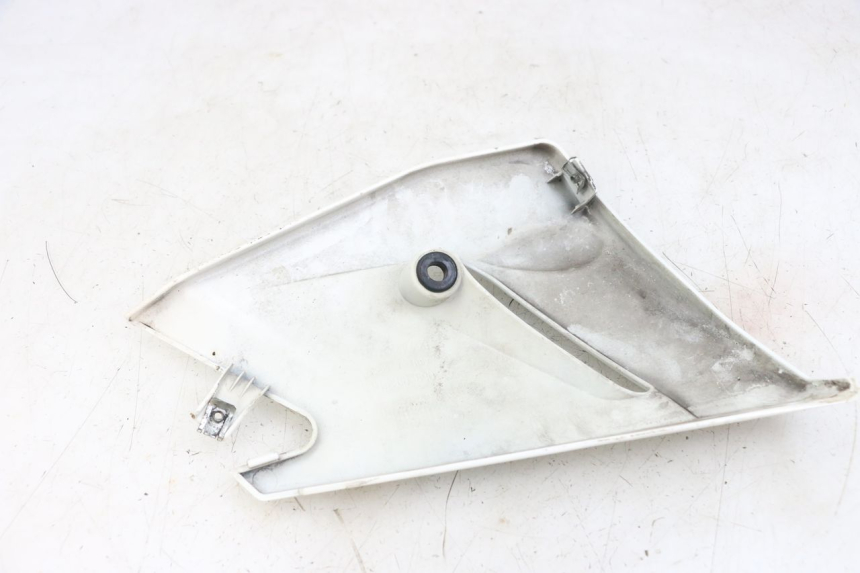 photo de BAJO CARENADO IZQUIERDA MOTO GUZZI NORGE 8V GT 1200 (2011 - 2016) - Detalle de la pieza
