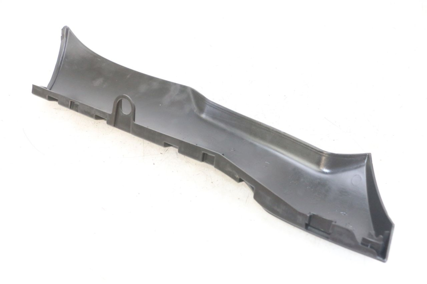 photo de BAJO CARENADO IZQUIERDA PIAGGIO NRG POWER PUREJET 50 (2018 - 2021) - Otra perspectiva