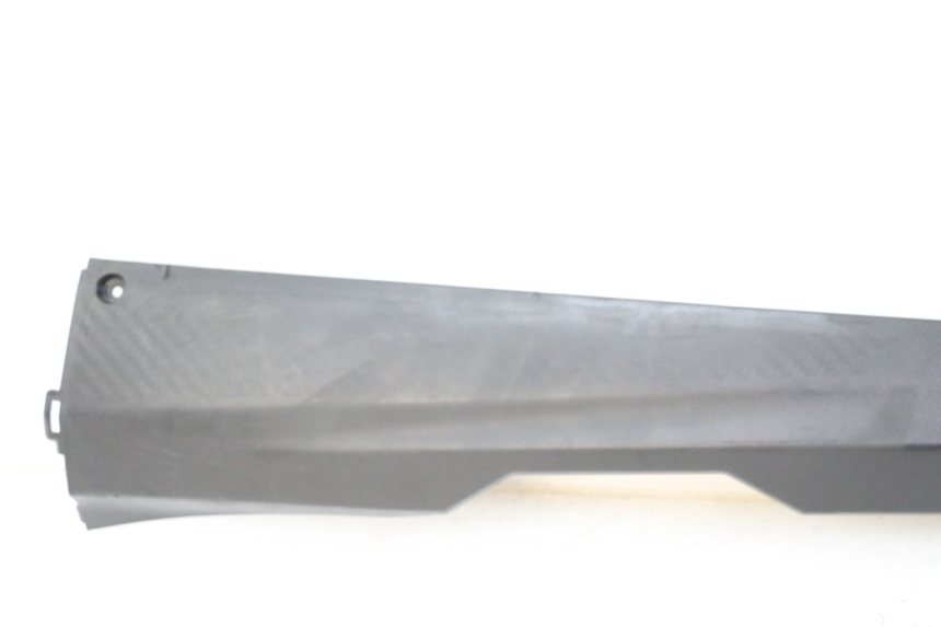 photo de BAJO CARENADO IZQUIERDA SYM ORBIT III 3 4T 50 (2021 - 2025) - Detalles de los puntos de fijación