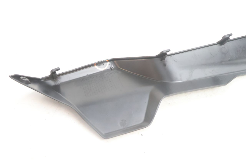 photo de BAJO CARENADO IZQUIERDA SYM ORBIT III 3 4T 50 (2021 - 2025) - Recambio usado revisado