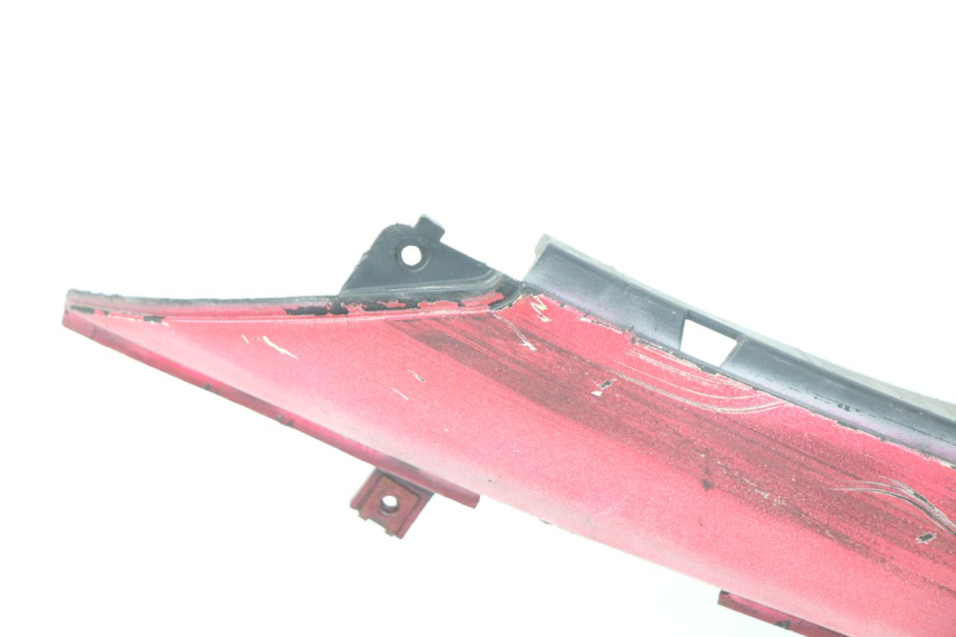 photo de BAJO CARENADO IZQUIERDA MBK OVETTO ONE 2T 50 (2013 - 2017) - Detalles de los puntos de fijación