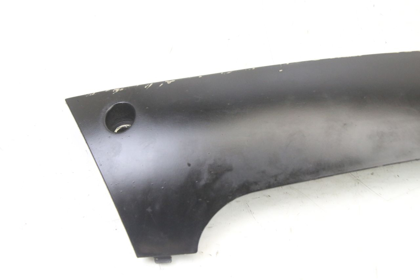 photo de BAJO CARENADO IZQUIERDA PEUGEOT STREETZONE I 2T 50 (2018 - 2020) - Detalle de la pieza