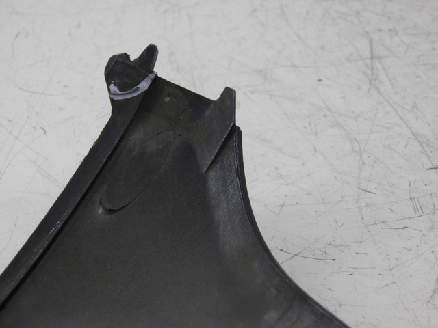 photo de BAJO CARENADO IZQUIERDA PIAGGIO X8 STREET 125 (2006 - 2007) - Estado de la superficie y material