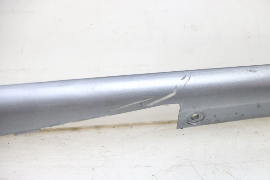 photo de BAJO CARENADO IZQUIERDA EFUN PUSA 1 - Características distintivas