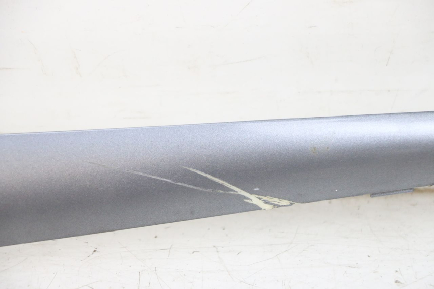 photo de BAJO CARENADO IZQUIERDA EFUN PUSA 1 - Zoom sobre los componentes