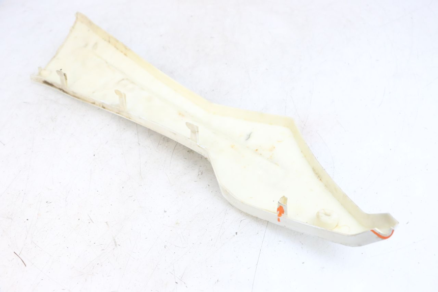 photo de Faldón izquierdo EUROCKA R8 4T 50 (2013 - 2022) - Detalles de los puntos de fijación