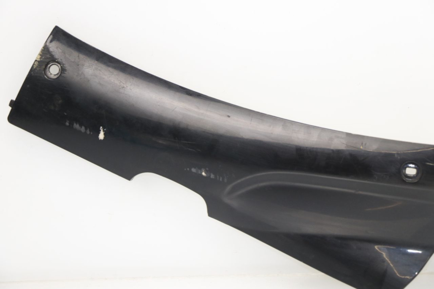 photo de BAJO CARENADO IZQUIERDA ROADSIGN WALLABY 50 (2009 - 2014) - Marcados y referencias originales