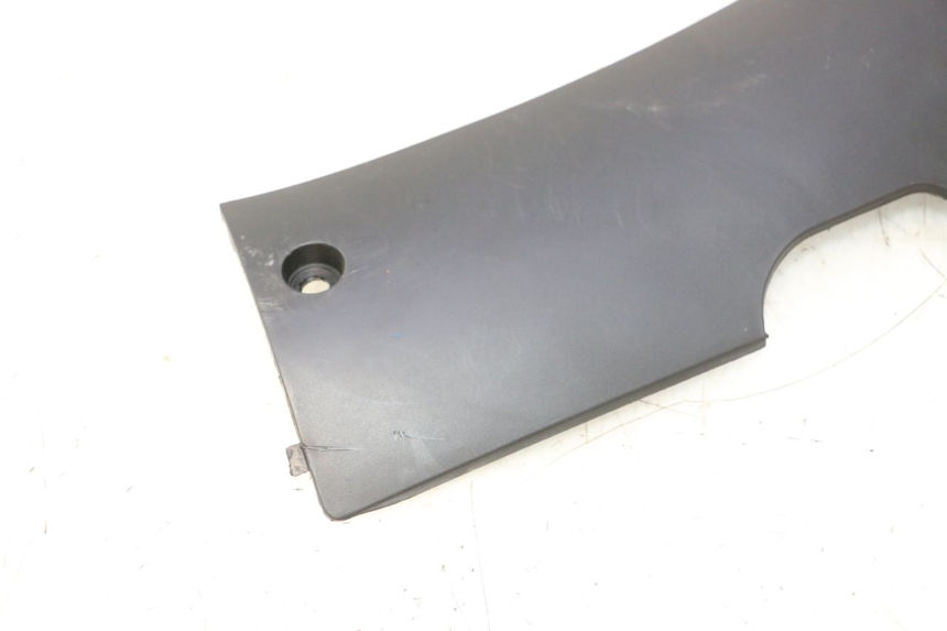 photo de BAJO DE CAJA IZQUIERDA TNT MOTOR ROMA 10' 2T 50 (2011 - 2018) - Zoom estado de uso