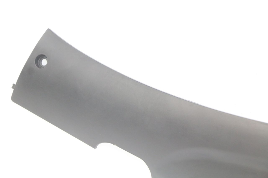 photo de BAJO DE CAJA IZQUIERDA TNT MOTOR ROMA 10' 4T 50 (2019 - 2022) - Detalles de los puntos de fijación