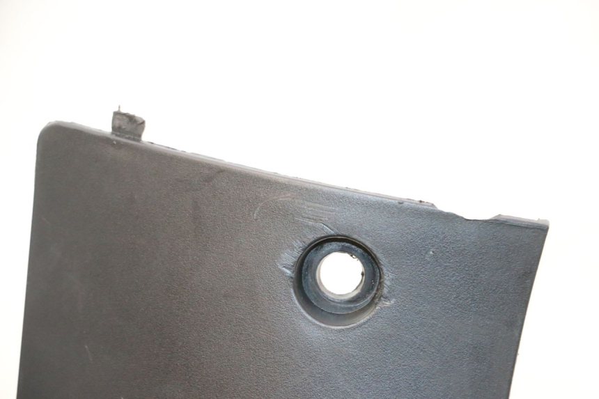 photo de BAJO CARENADO IZQUIERDA TNT MOTOR ROMA 10' 4T 50 (2007 - 2018) - Detalle de la pieza