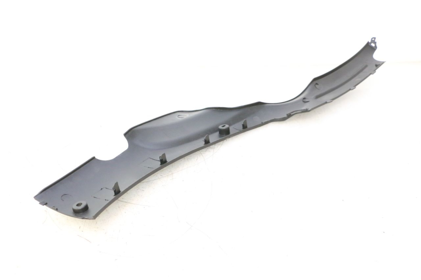 photo de BAJO CARENADO IZQUIERDA TNT MOTOR ROMA 10' 4T 50 (2007 - 2018) - Detalles de los puntos de fijación