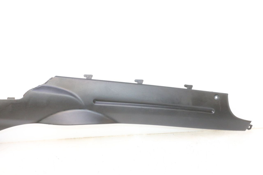 photo de BAJO CARENADO IZQUIERDA TNT MOTOR ROMA 10' 4T 50 (2007 - 2018) - Estado de la superficie y material
