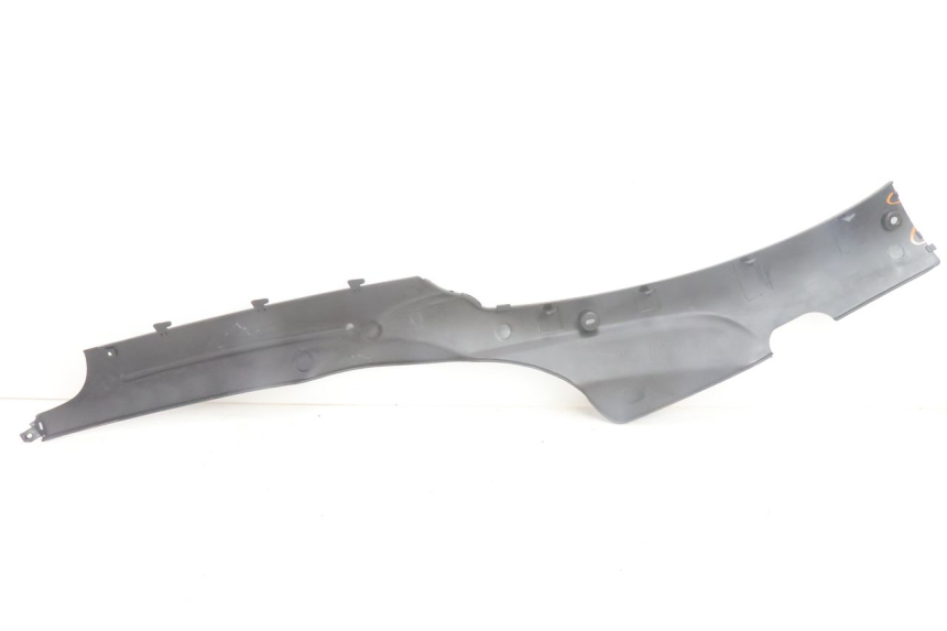 photo de BAJO CARENADO IZQUIERDA TNT MOTOR ROMA 10' 4T 50 (2007 - 2018) - Detalles de los puntos de fijación
